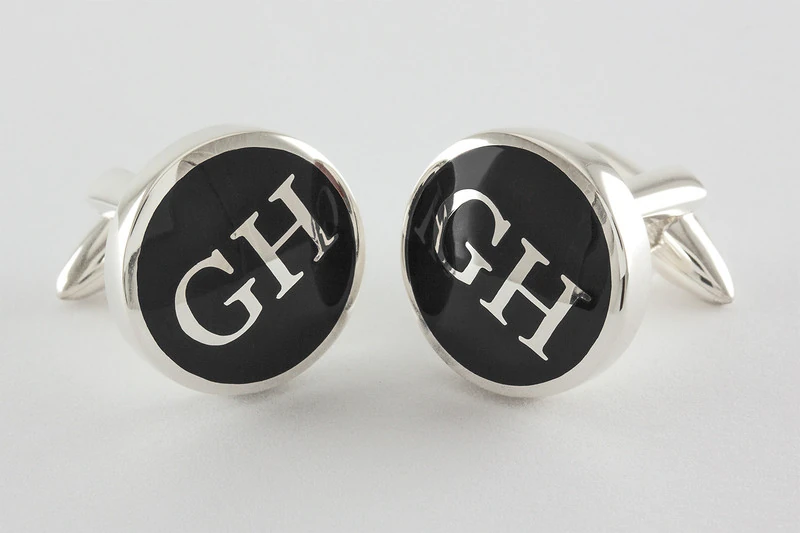 Gemelos personalizados con esmalte y monograma